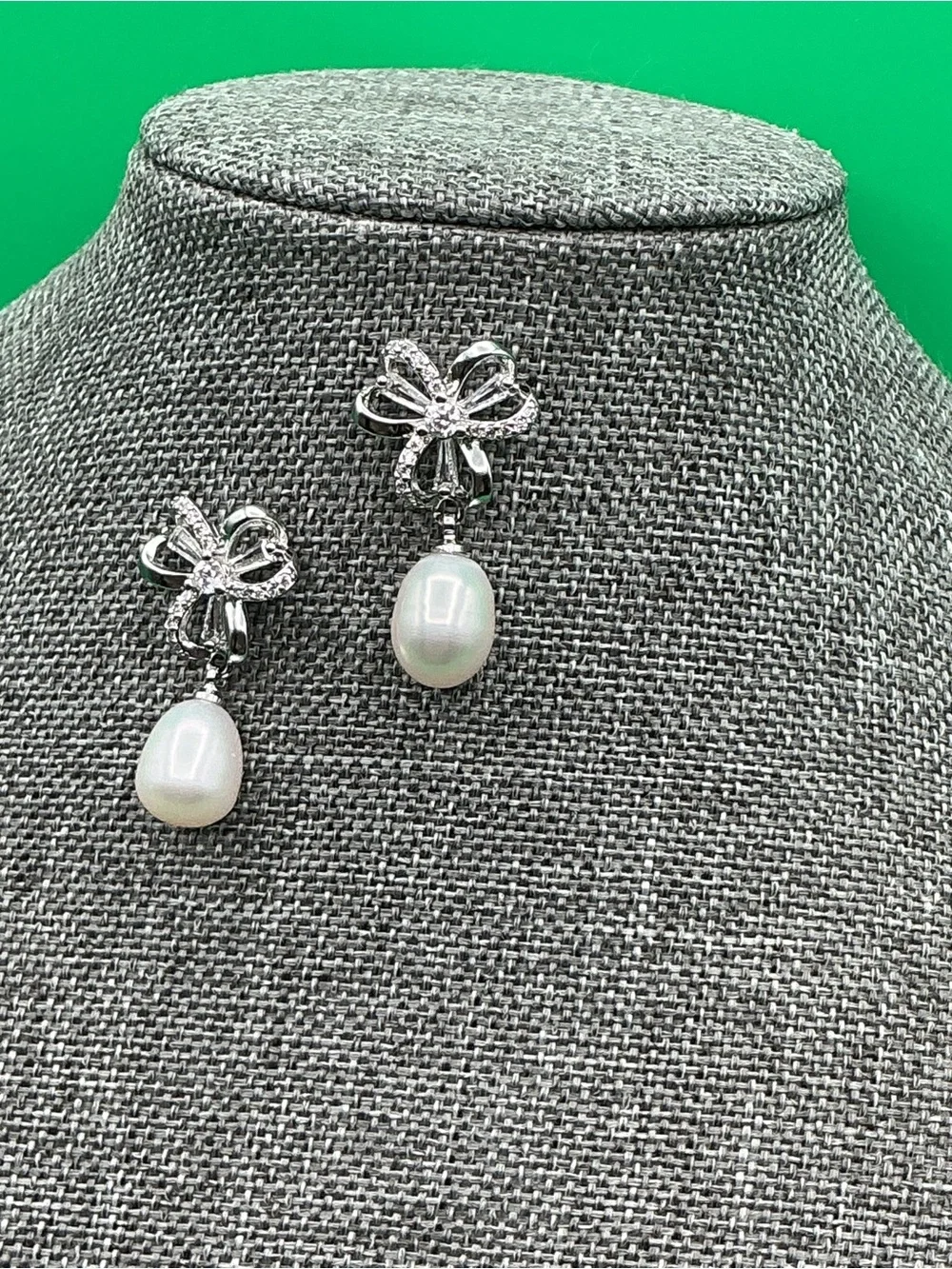 Pearl Drop Stud Earrings - S925 Silver plated